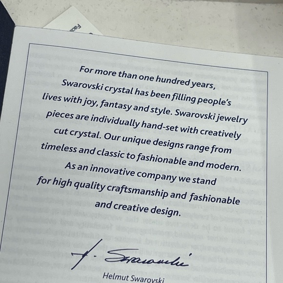 Swarovski Crystal Necklace 14-16" Adjustable with Original Box & Certificate - Picture 3 of 16